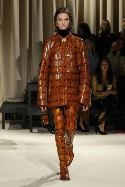 Look 20